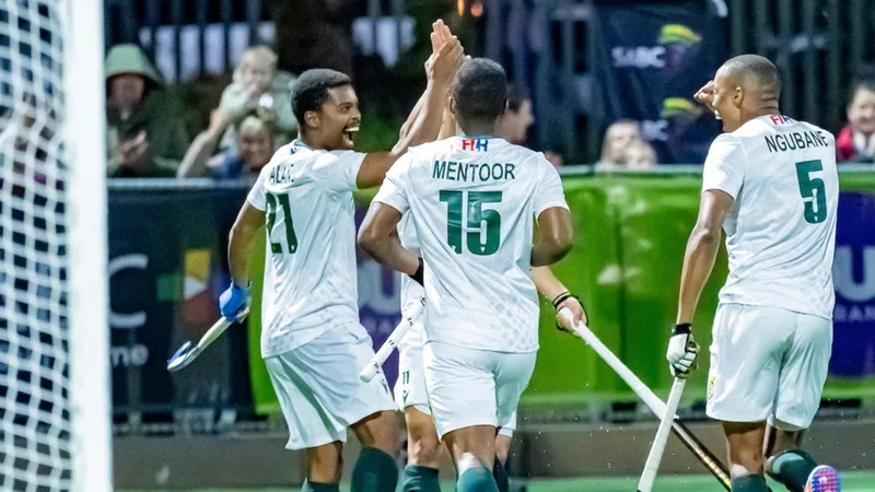 France beat Ireland to secure semi-final spot as South Africa claim vital win