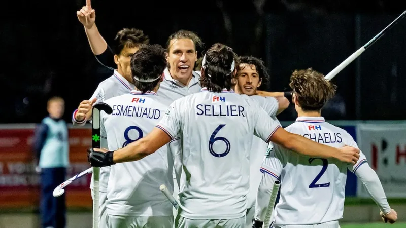 Ireland and France win as Malaysia put hands up